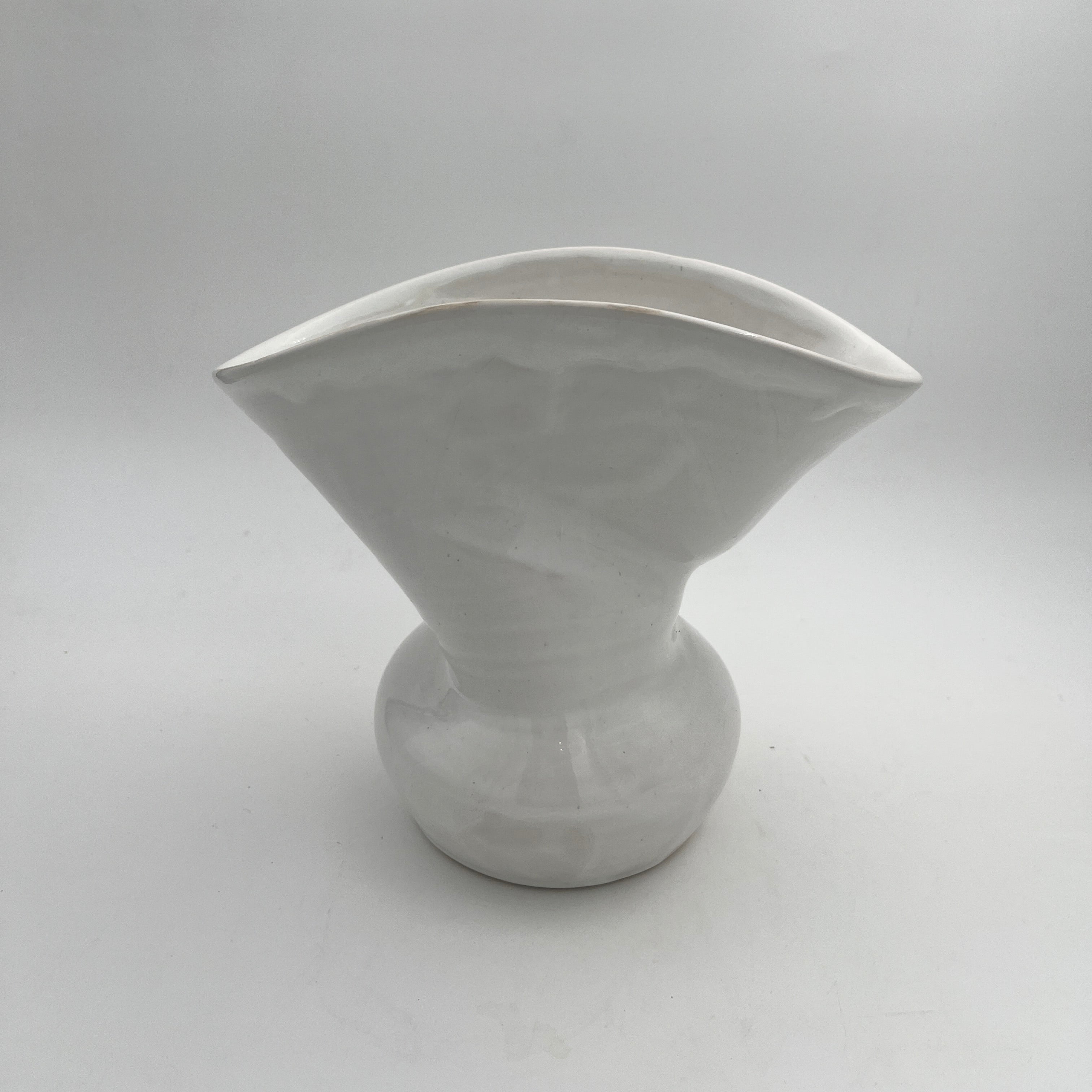 "Flow" Vase White