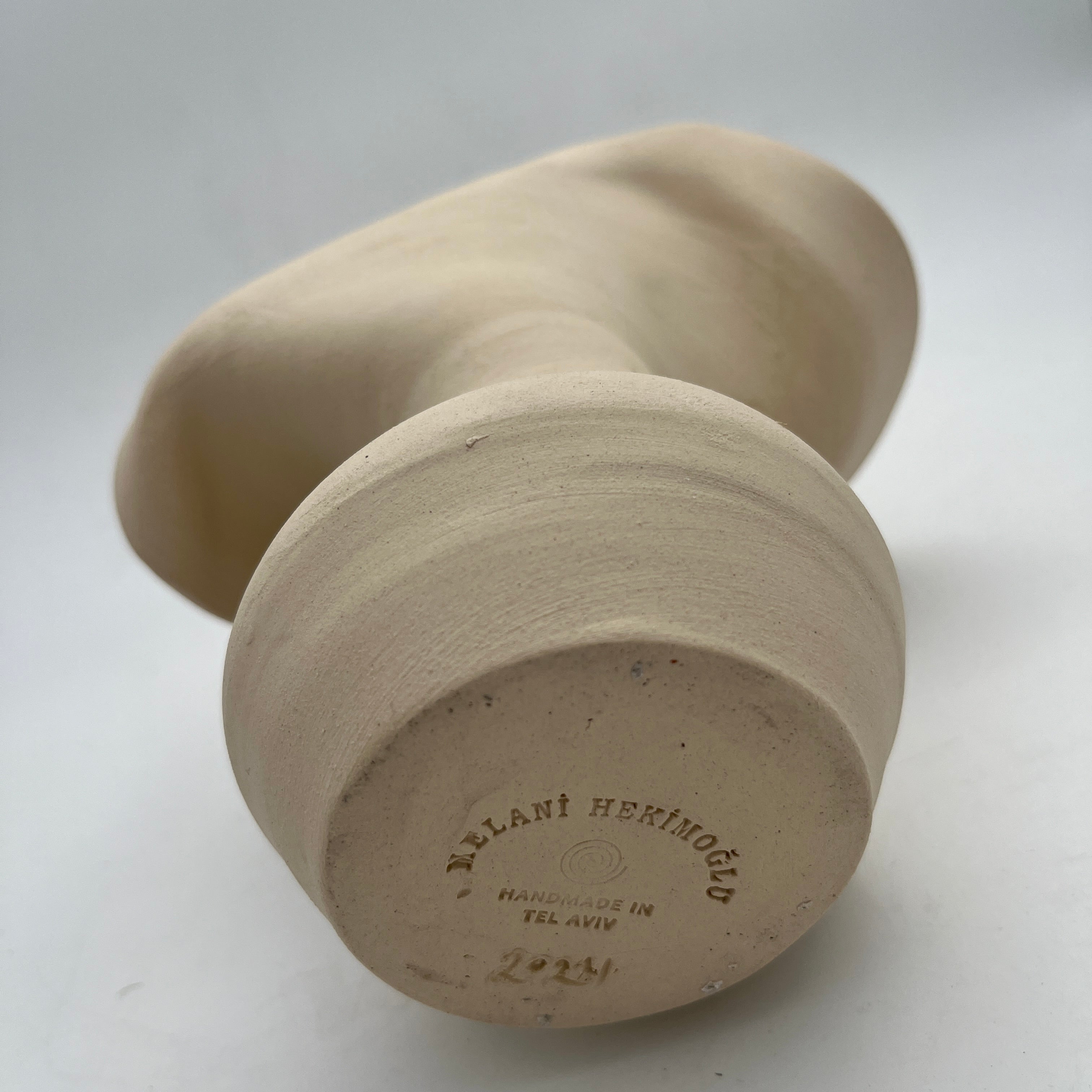 "Flow" Vase Beige