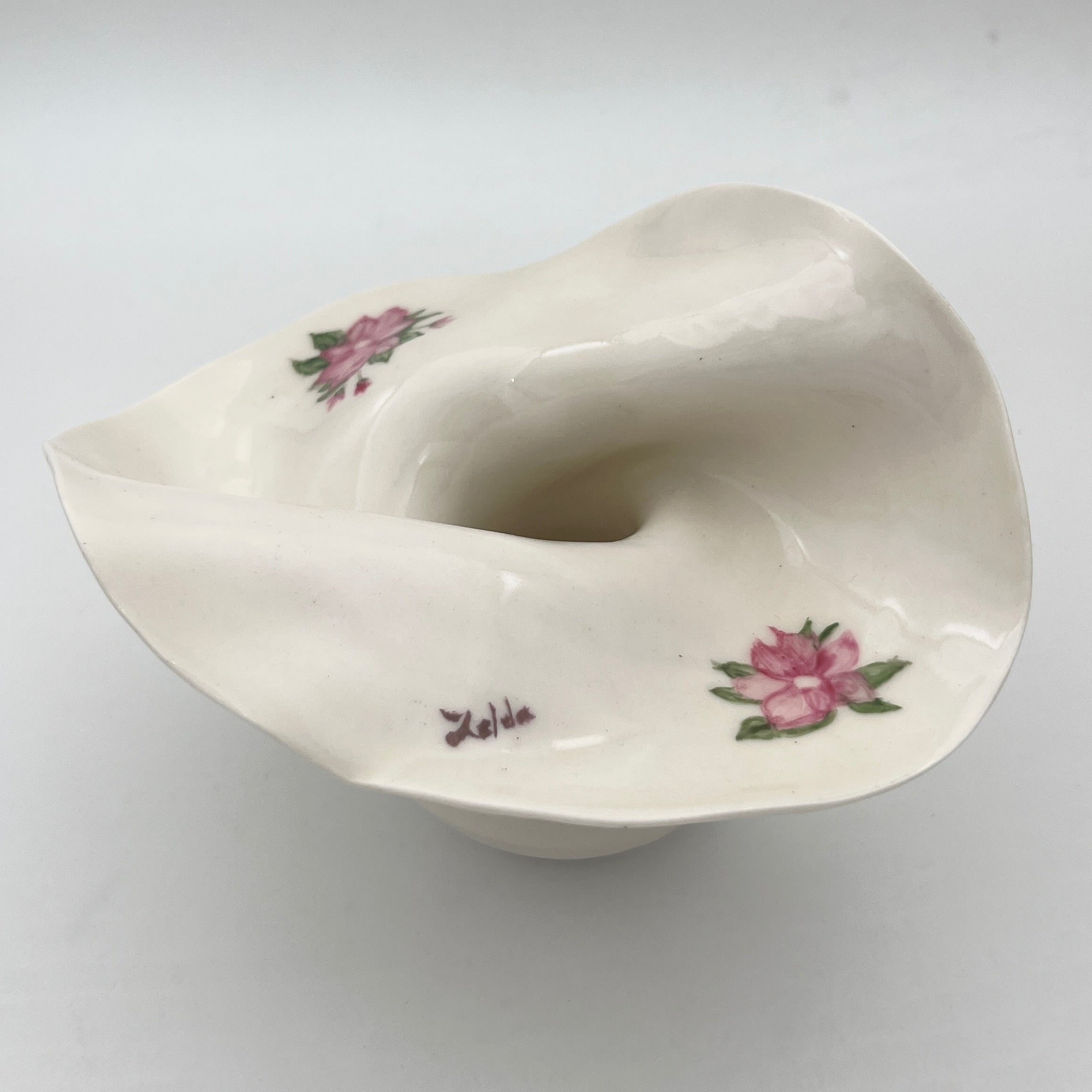 Melani x Zelda - Small Flow Vase